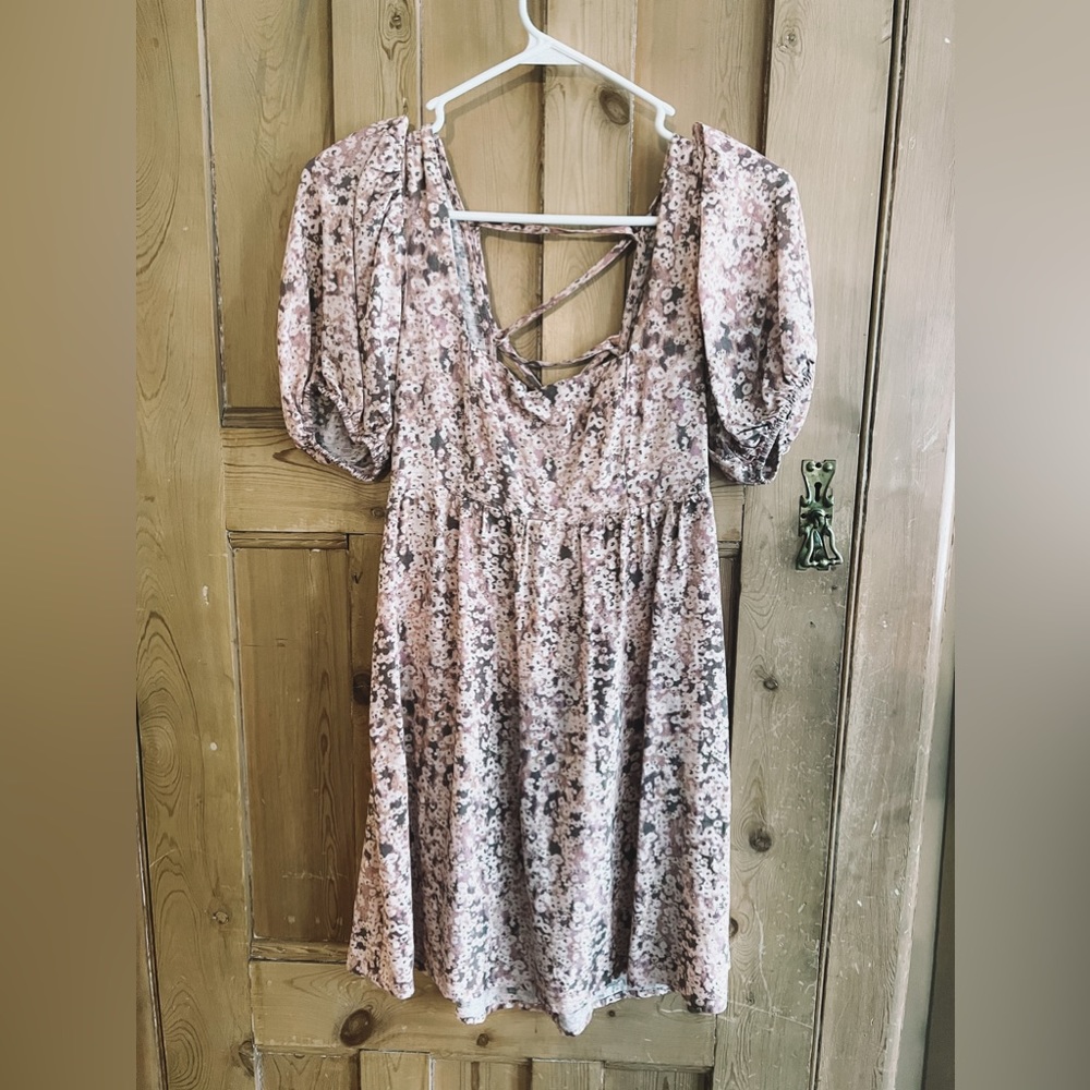 Tilly’s Sky and Sparrow backless dress ☀️